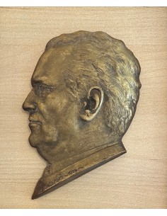Tito relief 2